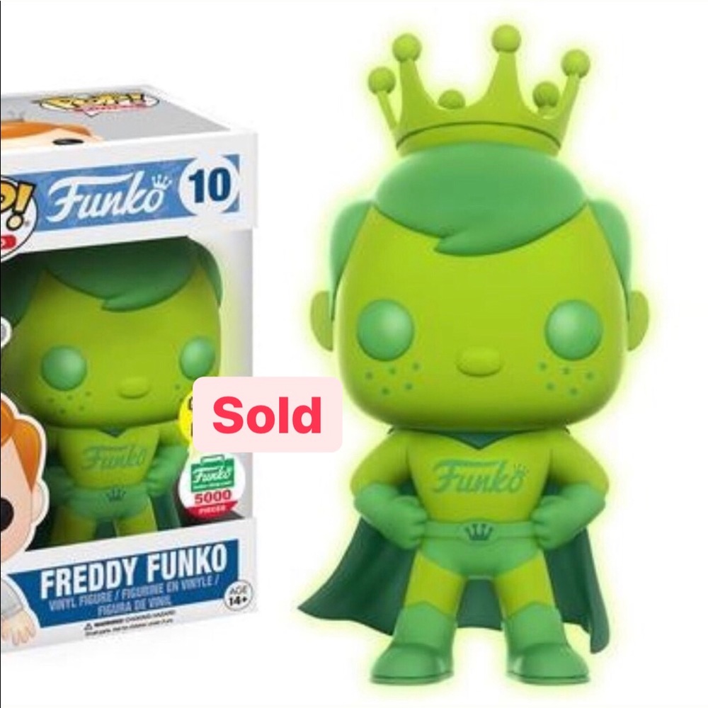 SOLD- Freddy Funko (Superhero) #10 Funko - Vaulted Glow in the Dark 5000 pc - Picture 1 of 7